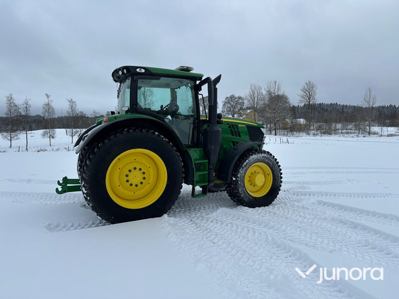 Traktor - John Deere 6215 R