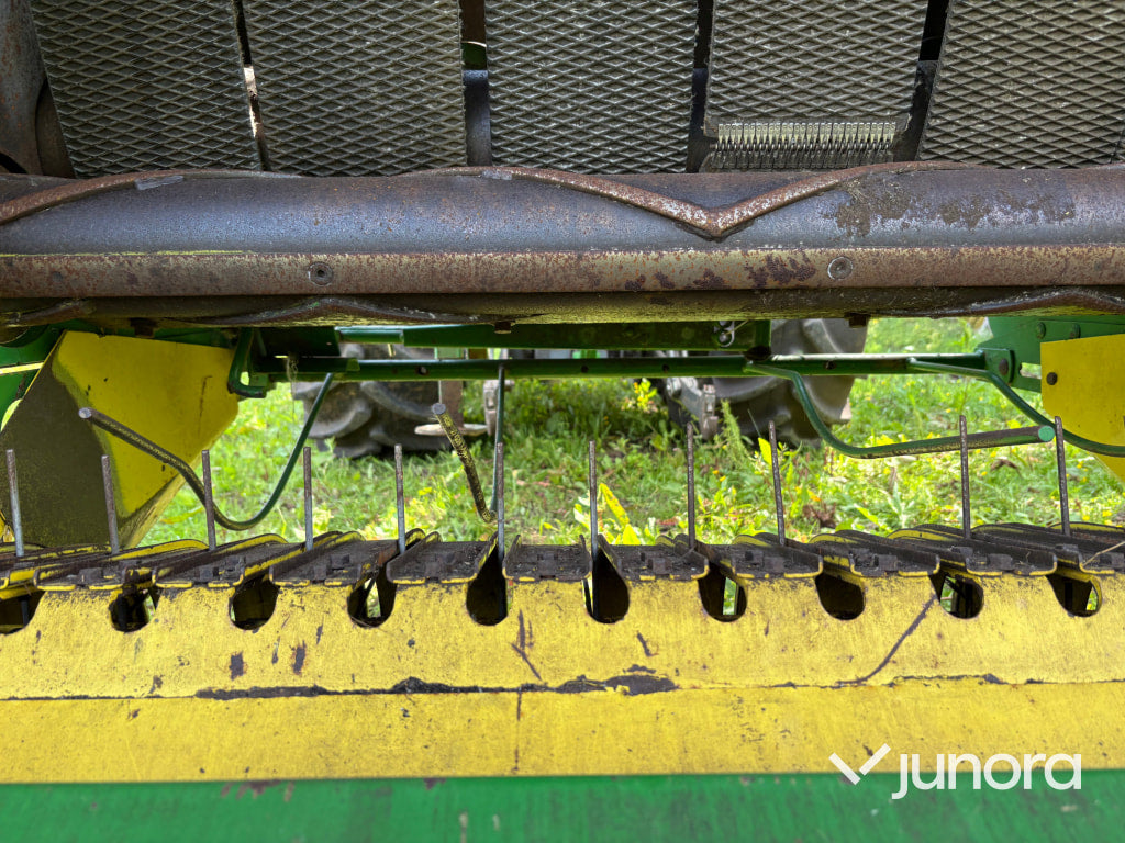Rundbalspress John Deere 570