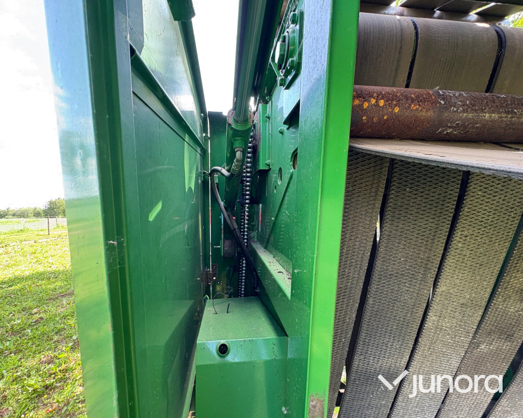Rundbalspress John Deere 570