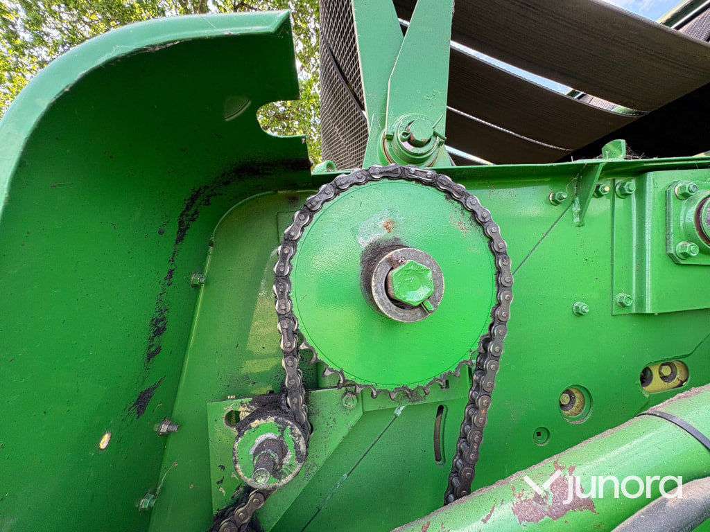 Rundbalspress John Deere 570