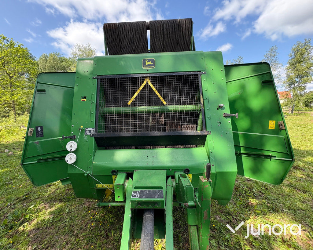 Rundbalspress John Deere 570