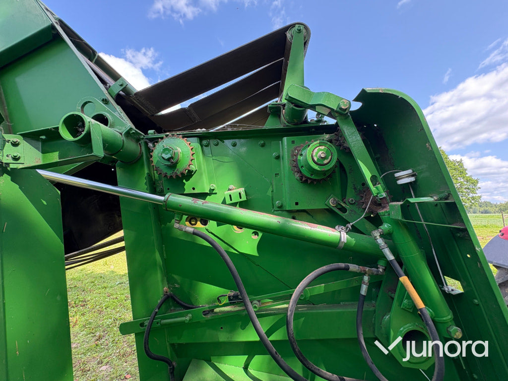 Rundbalspress John Deere 570