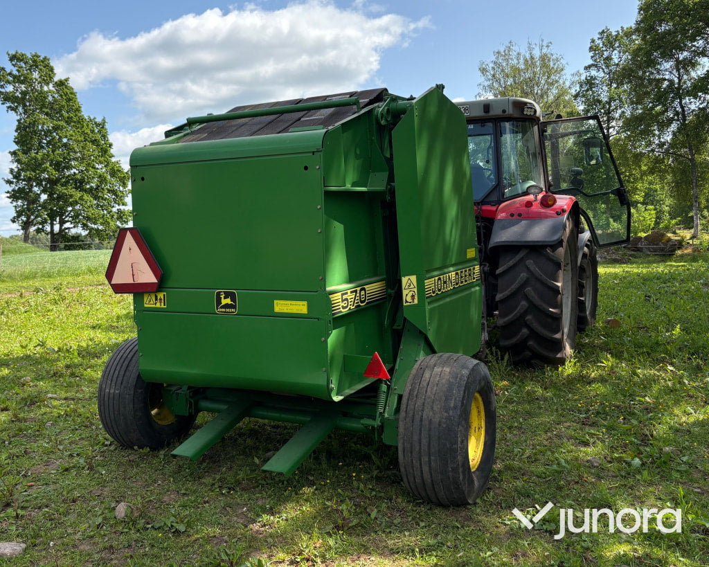 Rundbalspress John Deere 570