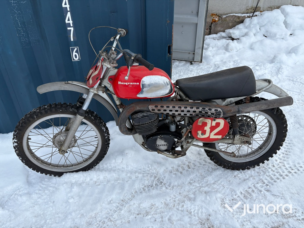 Crossmotorcykel - HVA 250 cc