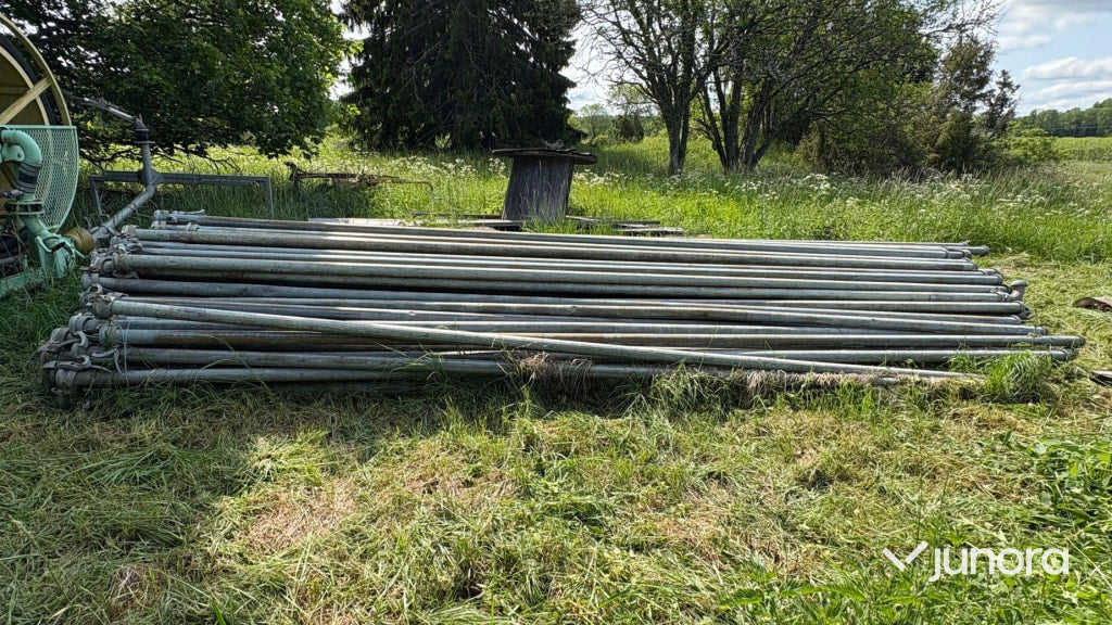 Bevattningsmaskin Kaskad 63 med rör och kraftaxel