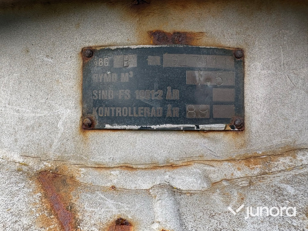 Dieseltank med pump - 1,5m3