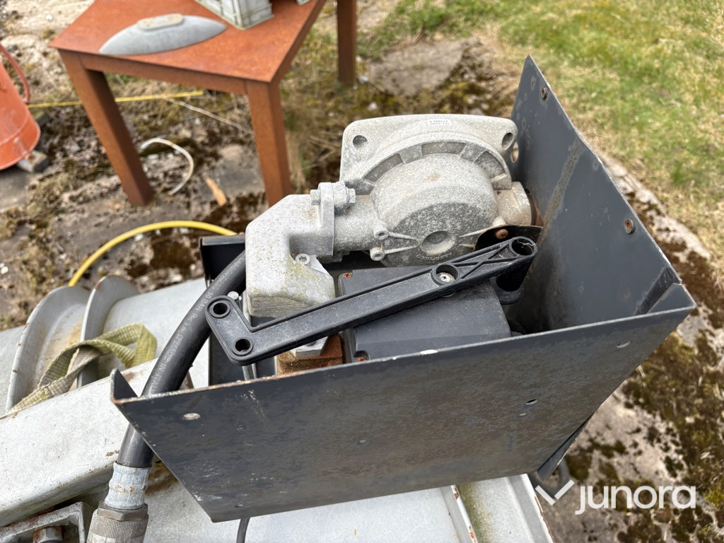 Dieseltank med pump - 1,5m3