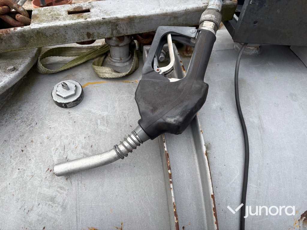 Dieseltank med pump - 1,5m3