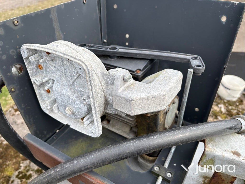 Dieseltank med pump - 1,5m3