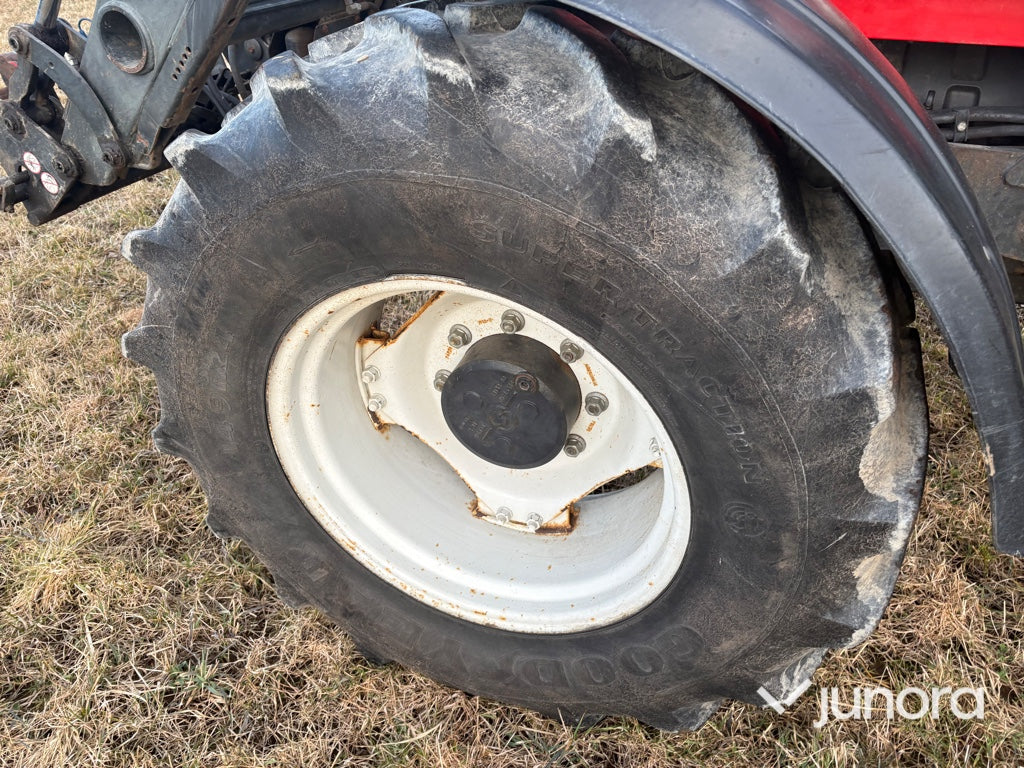 Traktor - Valmet 900-4 med lastare