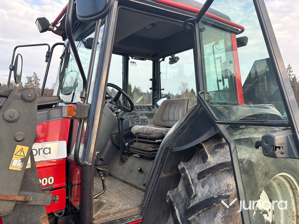 Traktor - Valmet 900-4 med lastare