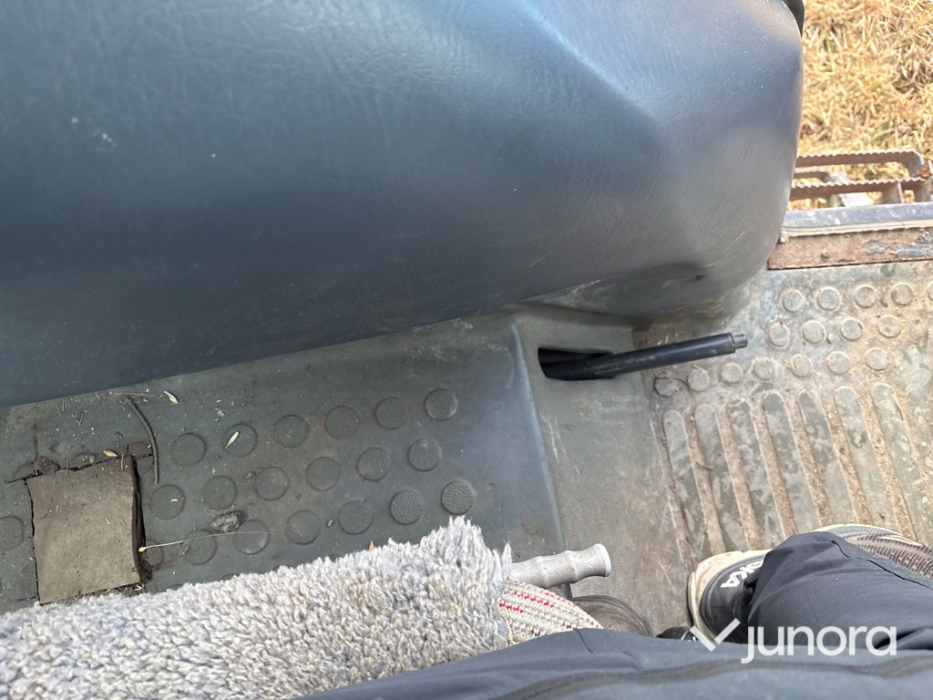 Traktor - Valmet 900-4 med lastare