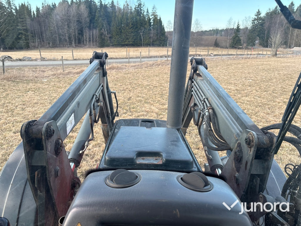 Traktor - Valmet 900-4 med lastare