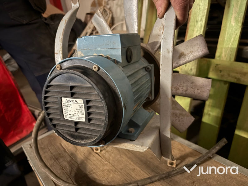 Fläkt - med elmotor