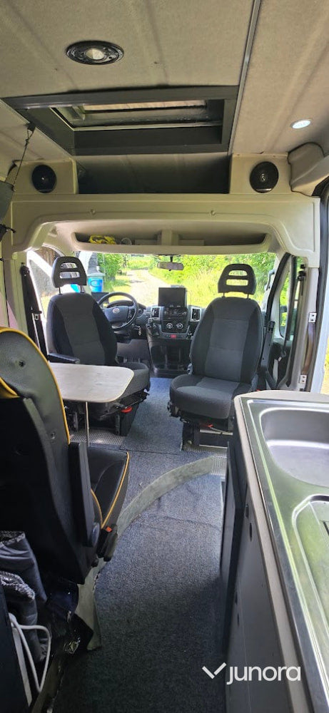 Campervan plåtis Fiat Ducato byggd husbil. 2017