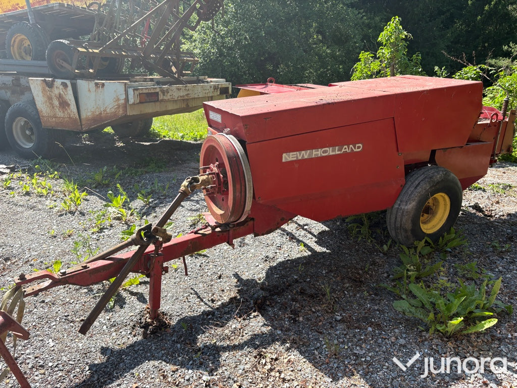 Höbalspress New Holland 265
