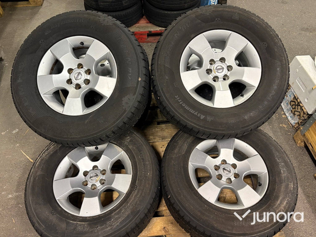 Däck på fälg – Kumho Aymmetric (4st)