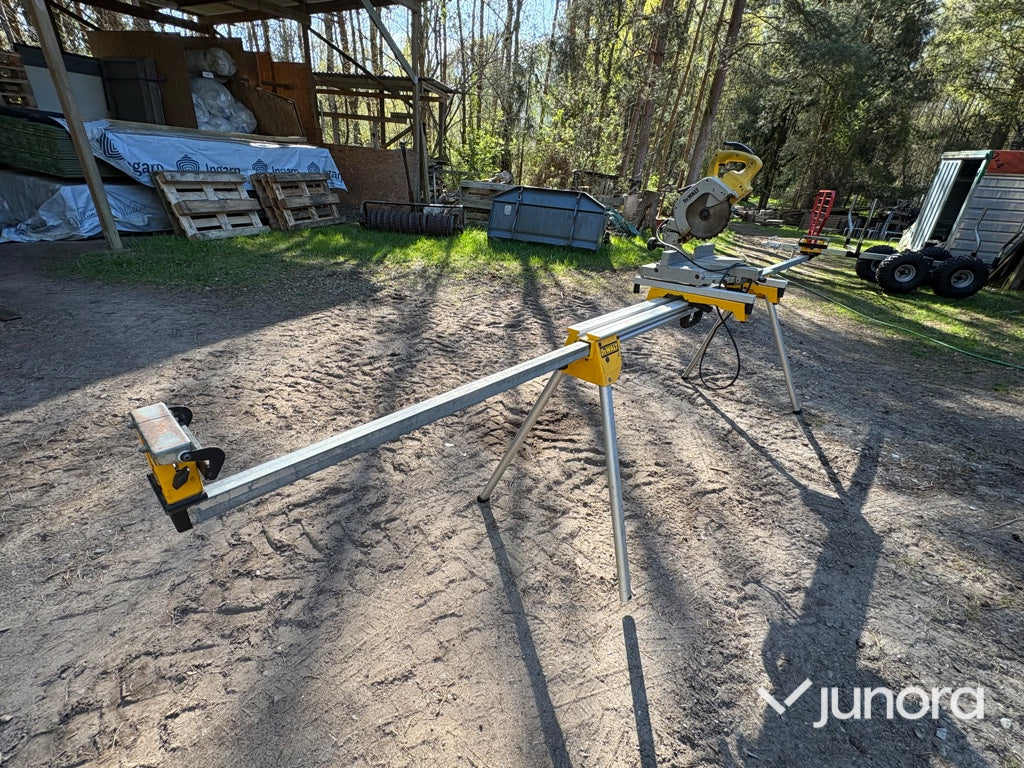 Kap- och gersåg med stativ – DeWalt – DE7023