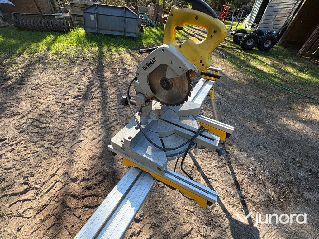 Kap- och gersåg med stativ – DeWalt – DE7023