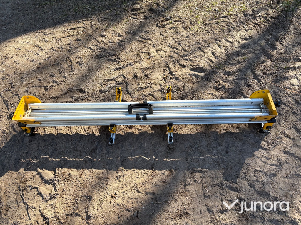 Kap- och gersåg med stativ – DeWalt – DE7023
