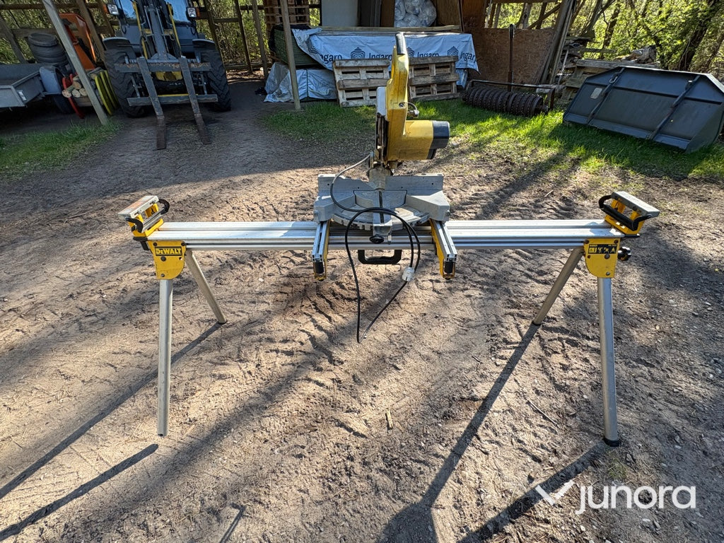 Kap- och gersåg med stativ – DeWalt – DE7023