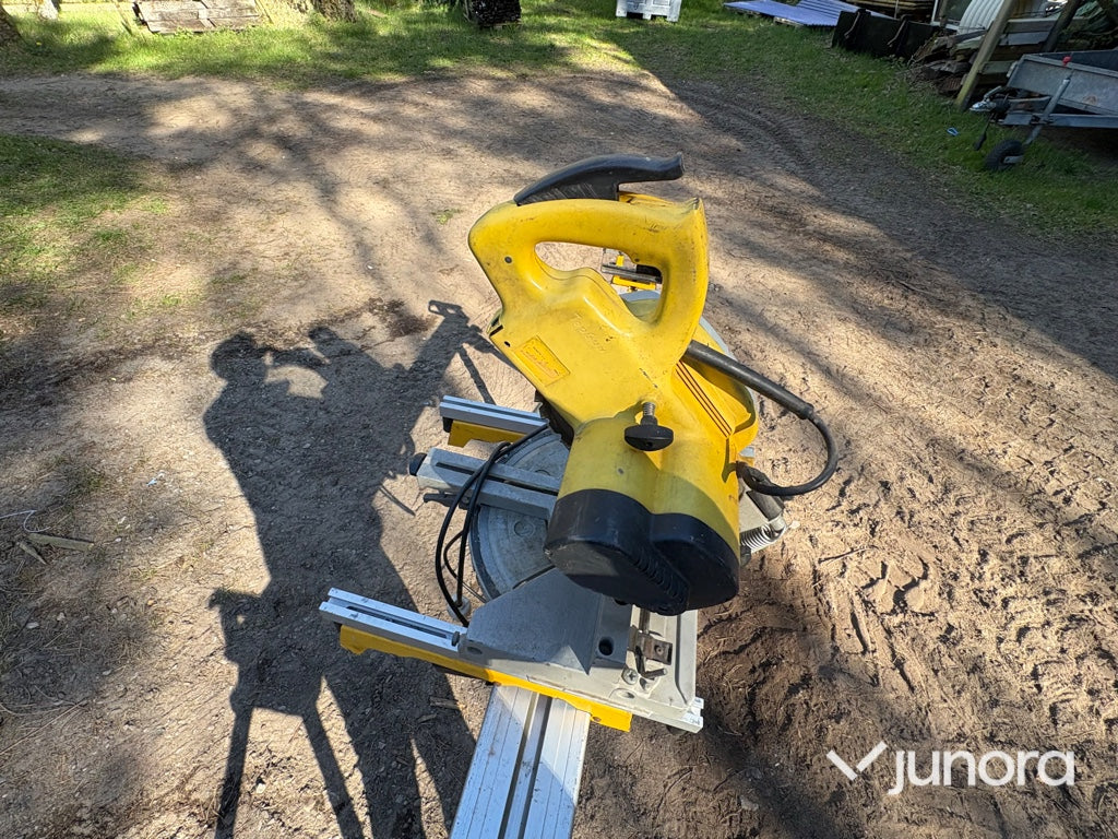 Kap- och gersåg med stativ – DeWalt – DE7023
