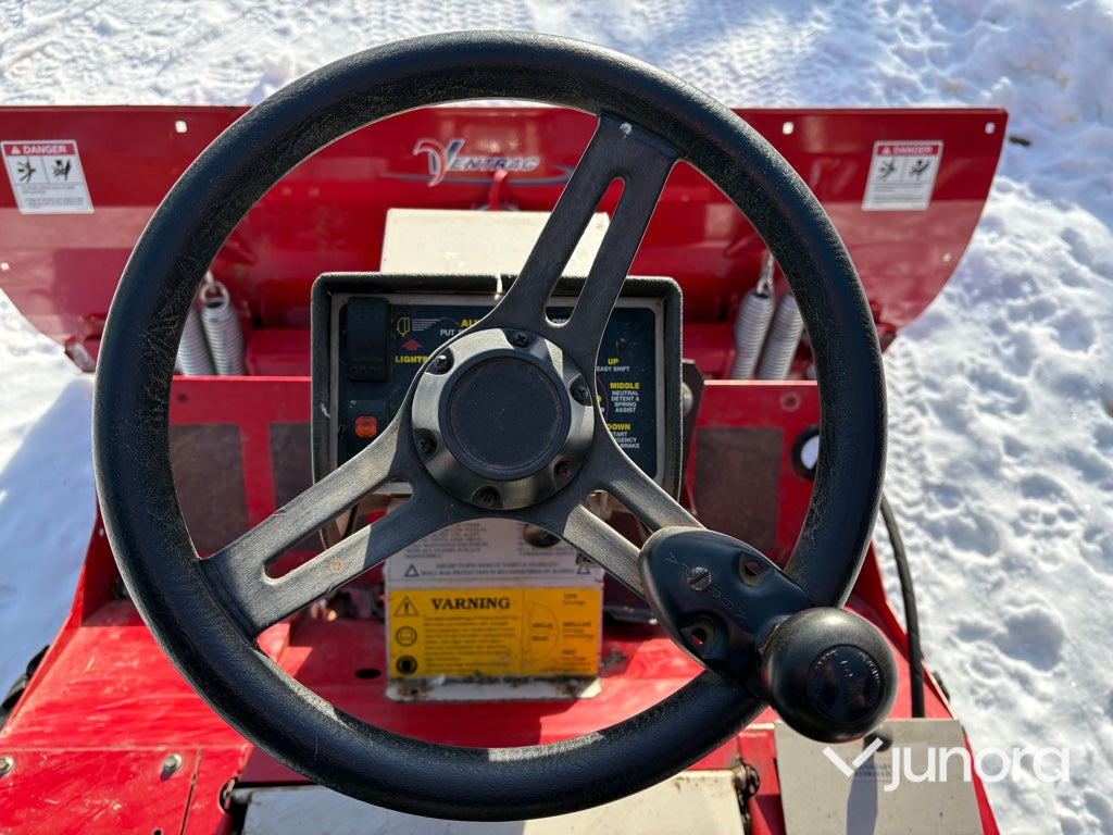 Redskapsbärare + Redskap - Ventrac, LT3000