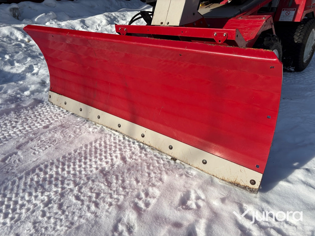 Redskapsbärare + Redskap - Ventrac, LT3000