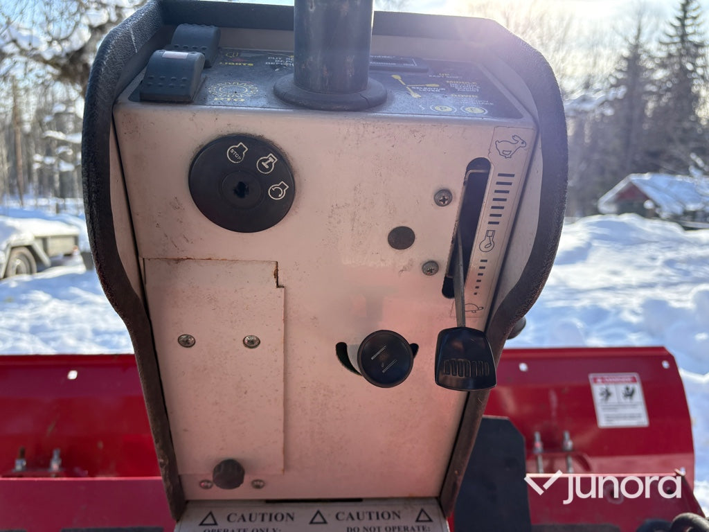 Redskapsbärare + Redskap - Ventrac, LT3000