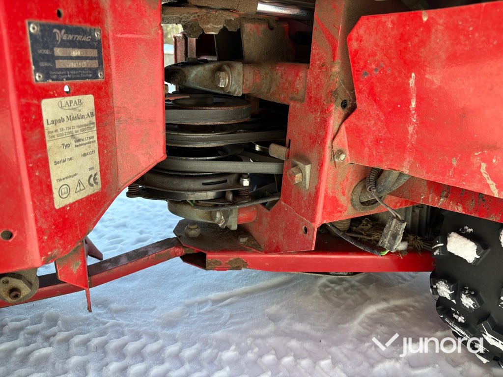 Redskapsbärare + Redskap - Ventrac, LT3000