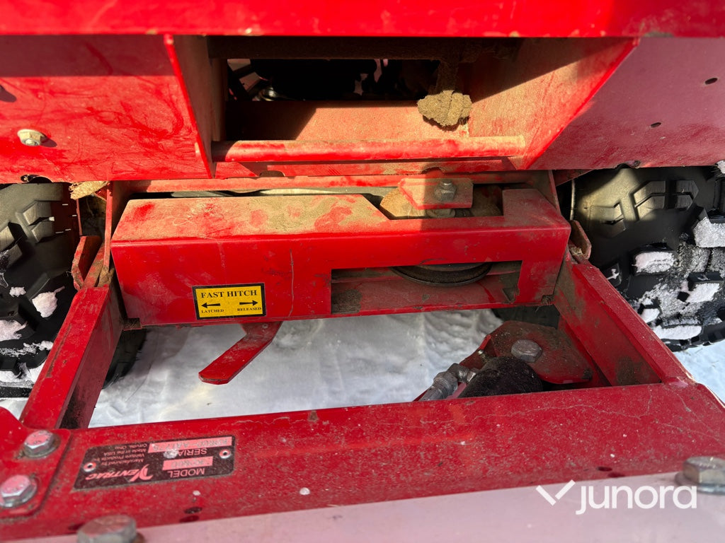 Redskapsbärare + Redskap - Ventrac, LT3000