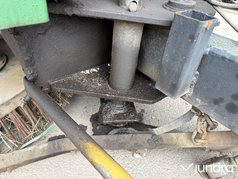 Sopmaskin - Bogserad