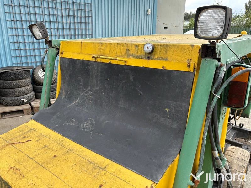 Sopmaskin - Bogserad