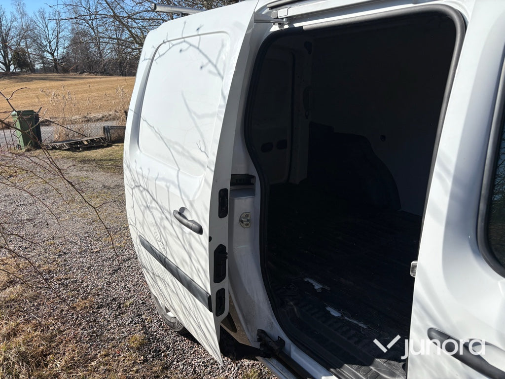 Lätt lastbil - Renault, Kangoo Maxi