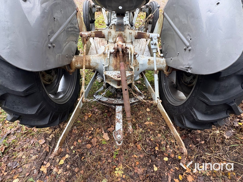 Traktor - Grolle, Massey Fergusson