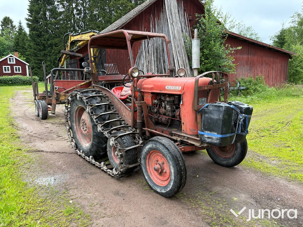 Traktor - Nuffield, Universal 3DL