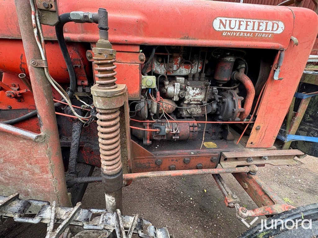 Traktor - Nuffield, Universal 3DL