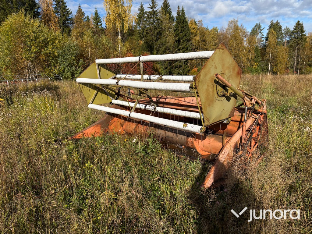 Skördetröska Dronningborg D-1200