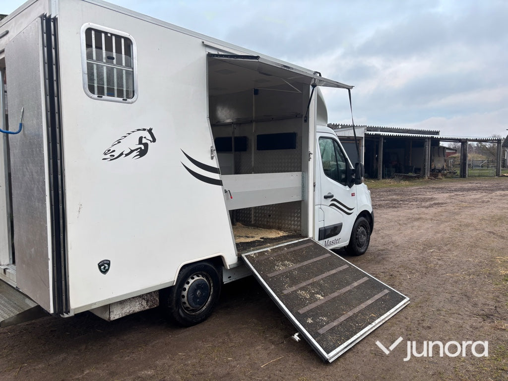 Hästlastbil - Renault Master