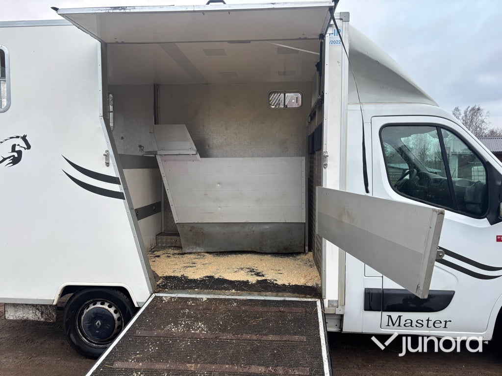 Hästlastbil - Renault Master