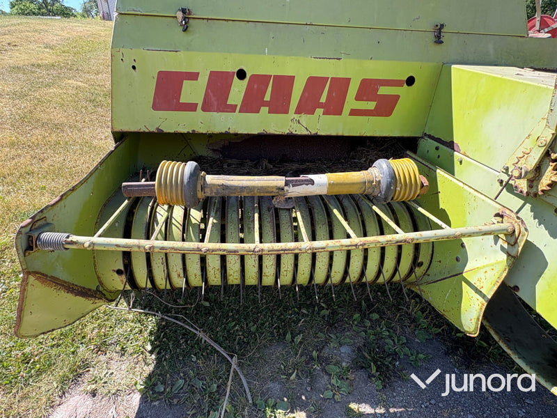 Småbalspress Claas Markant 40
