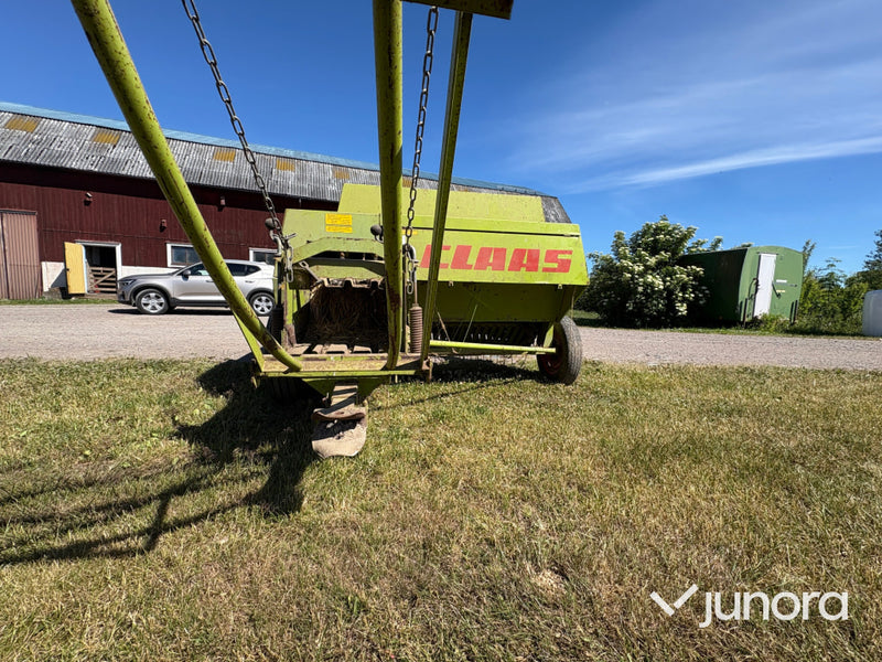 Småbalspress Claas Markant 40