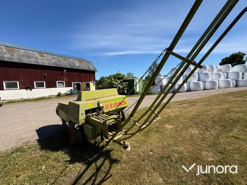 Småbalspress Claas Markant 40