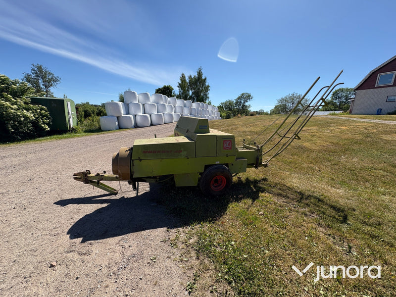 Småbalspress Claas Markant 40