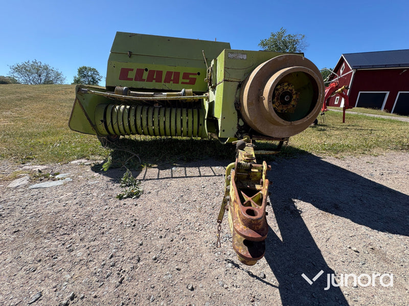 Småbalspress Claas Markant 40