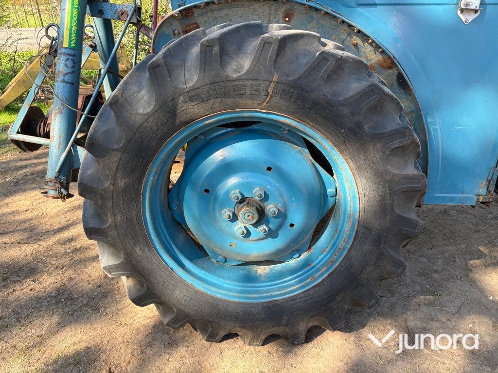 Traktor - Bolinder-Munktell, Volvo 320