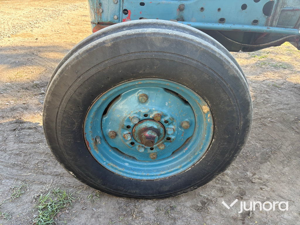 Traktor - Bolinder-Munktell, Volvo 320