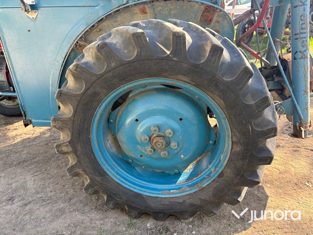 Traktor - Bolinder-Munktell, Volvo 320