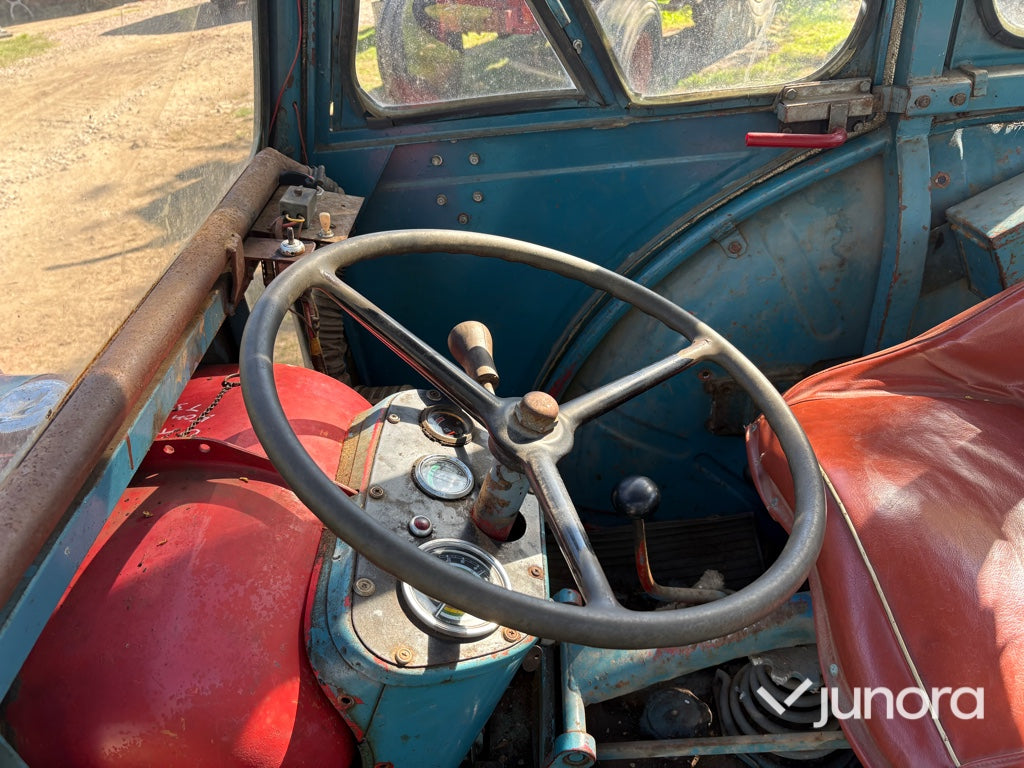 Traktor - Bolinder-Munktell, Volvo 320