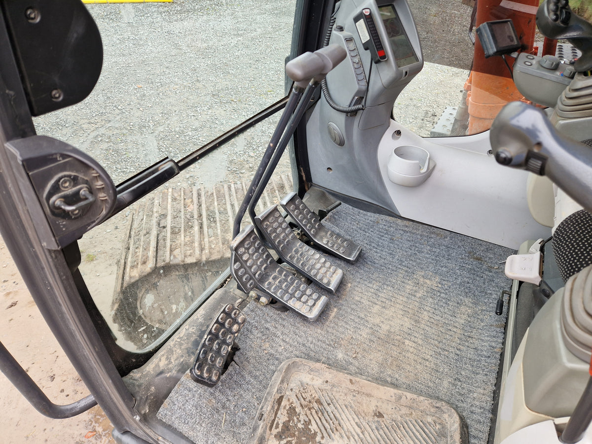 Grävmaskin - Hitachi, Zaxis 210 LC